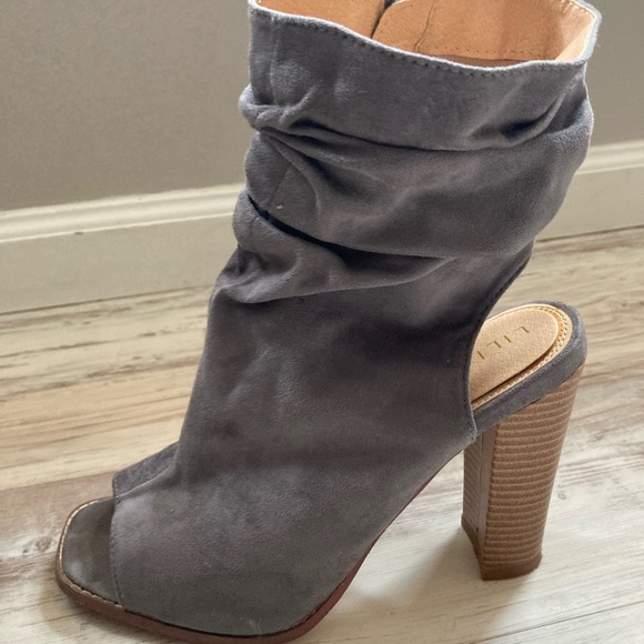 Open toe and back heeled boots - Picture 3 of 4